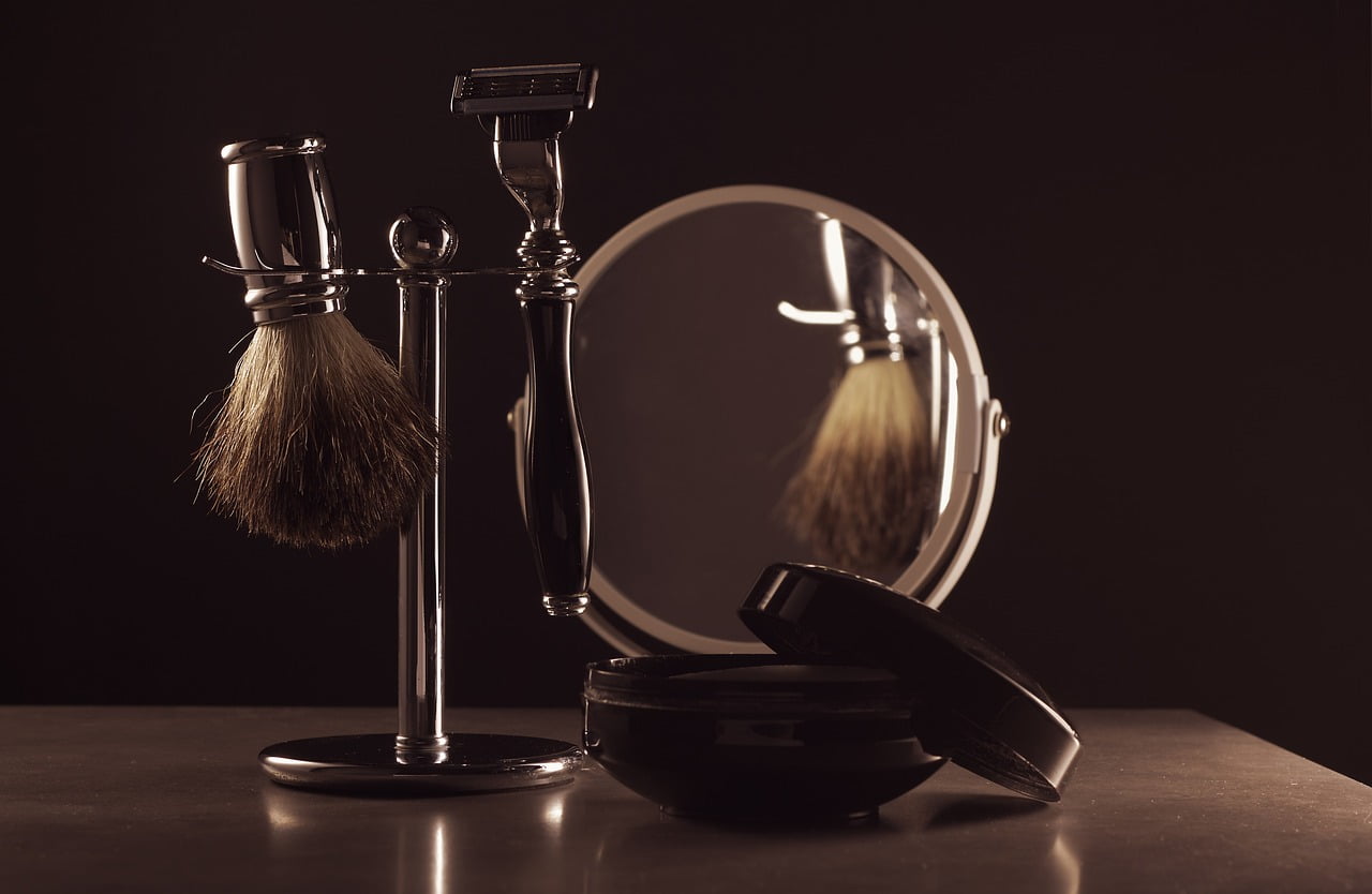 shaving, brush, razor-6560988.jpg